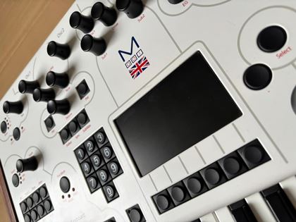 various-Modal Electronics 001